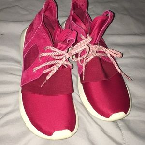 Adidas Tublar tennis shoes